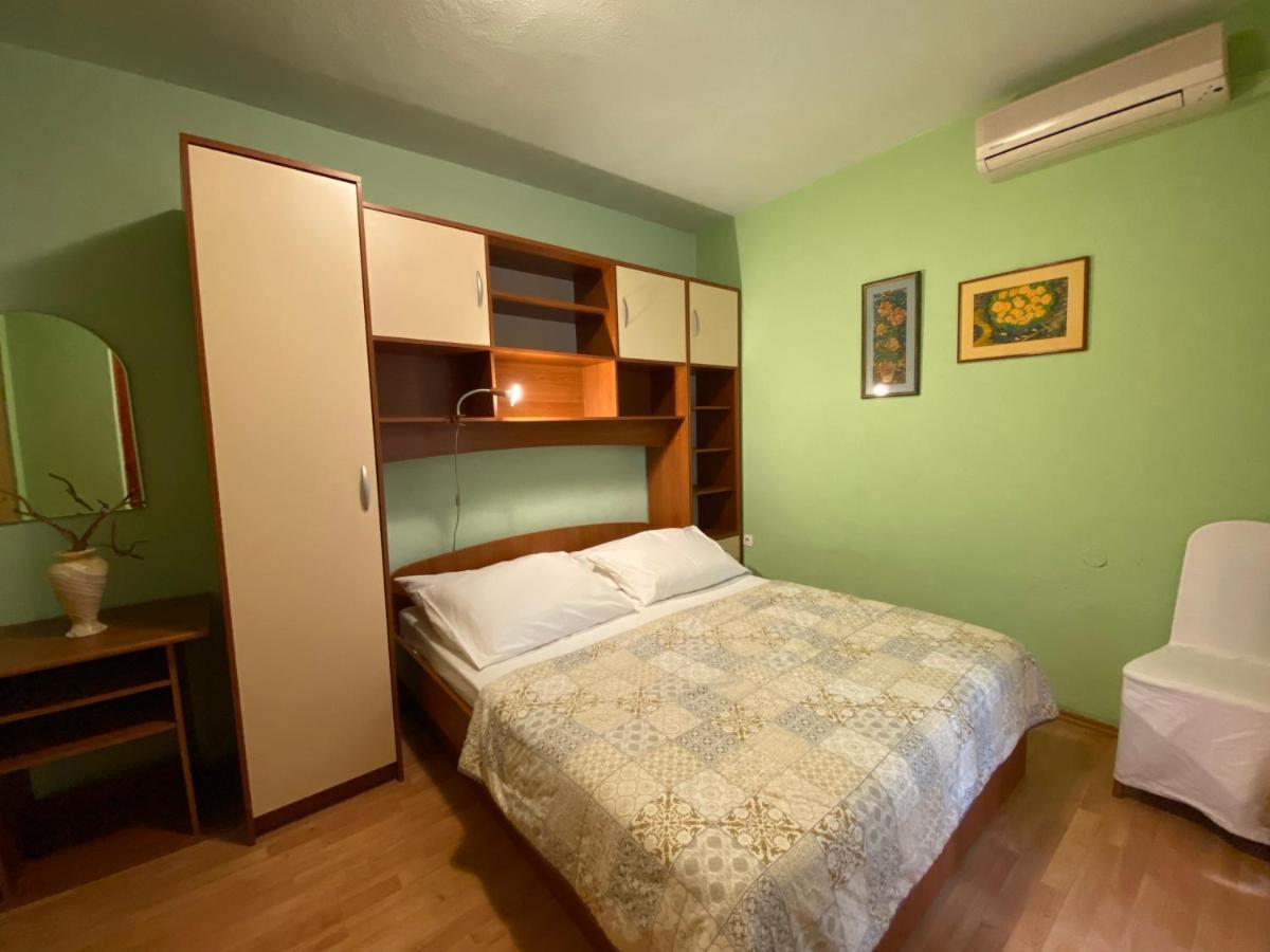 Rooms Josip Makarska Eksteriør bilde